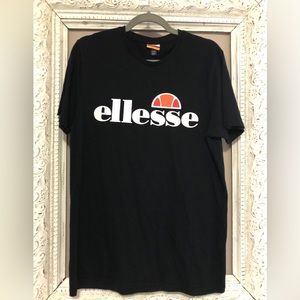 Ellesse spell out T-shirt. Size M